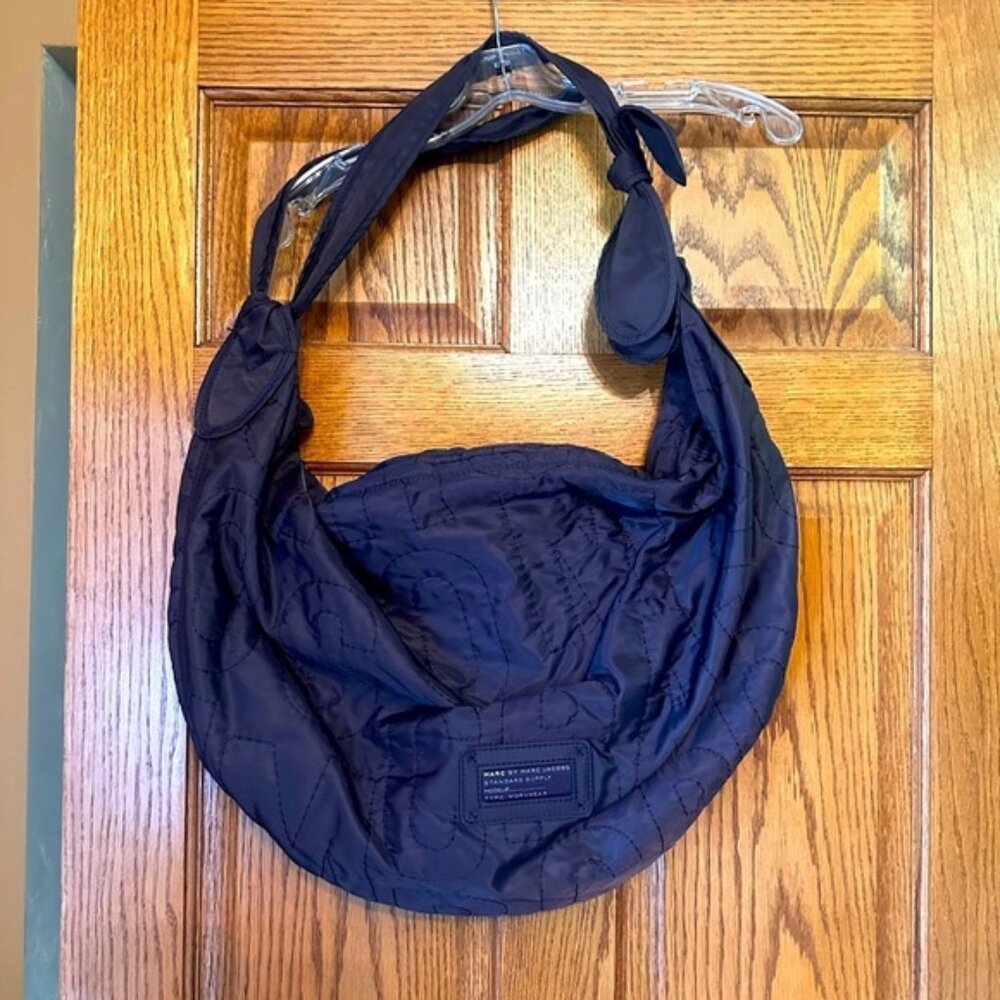 💥NWOT💥Marc Jacob’s Eggplant Quilted Shoulder Bag